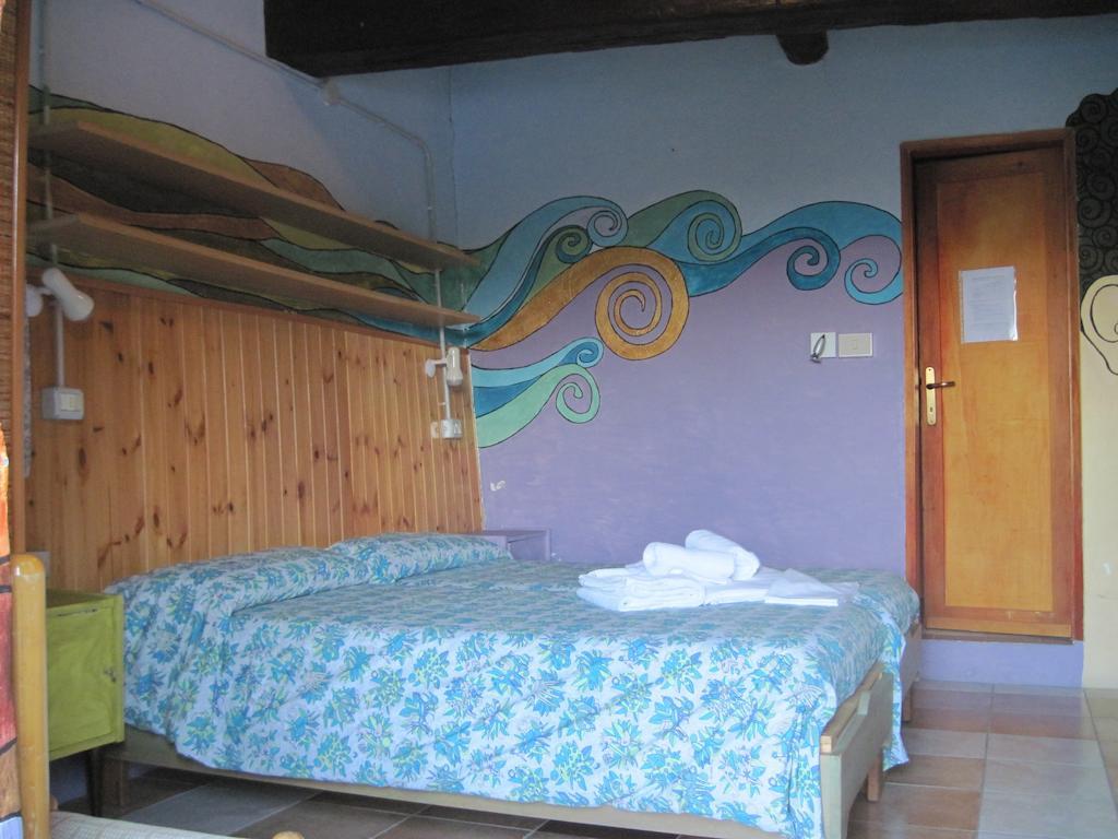Libera Universita Di Alcatraz Guest House Morleschio Room photo