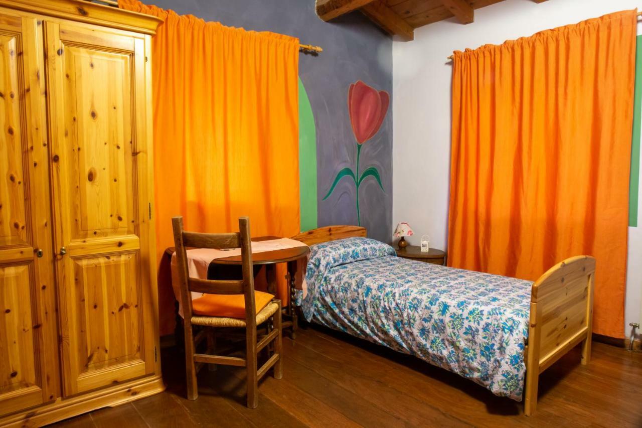 Libera Universita Di Alcatraz Guest House Morleschio Exterior photo